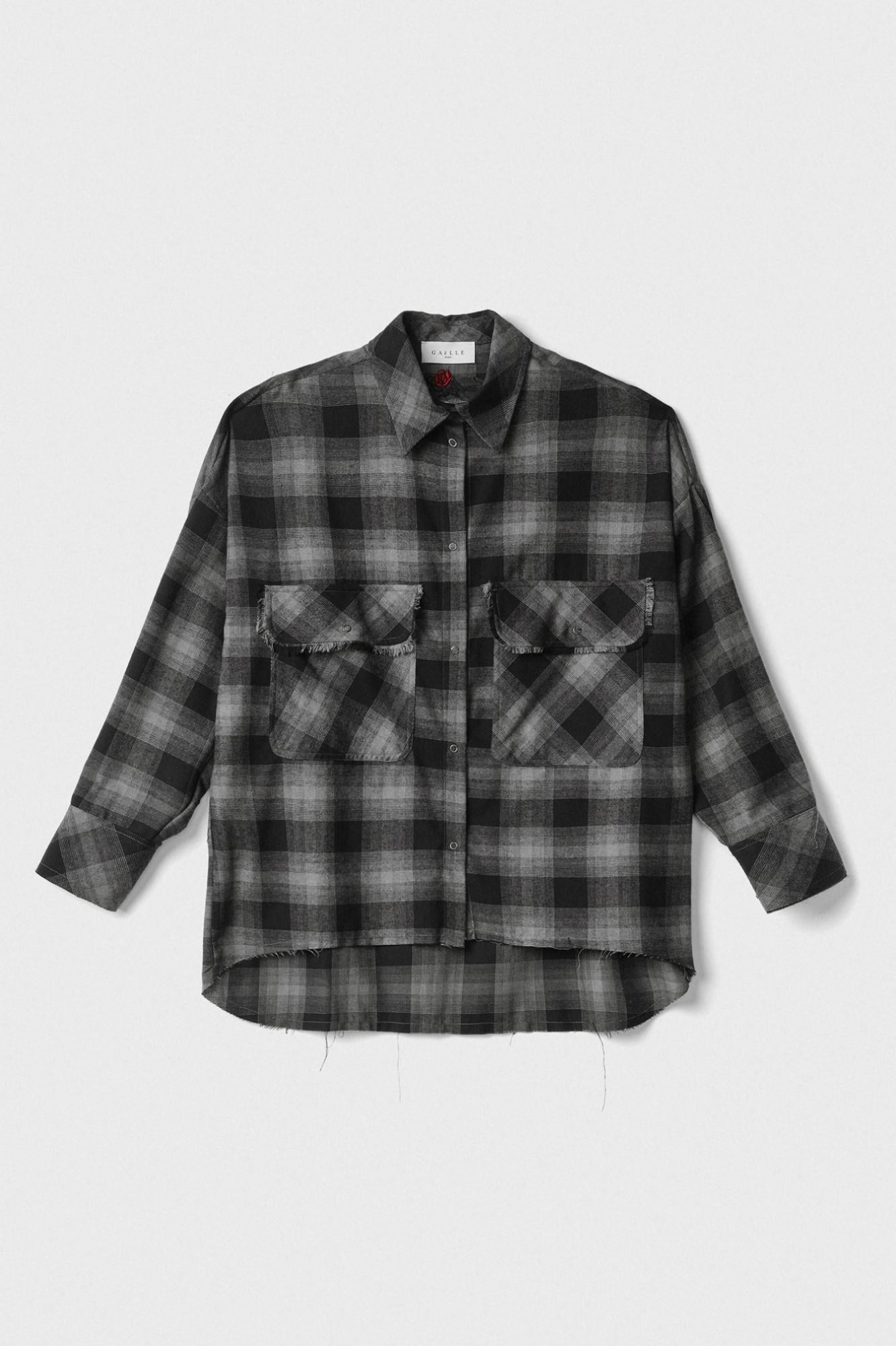 maxi camicia con tasche sul petto grigio ferro gaëlle paris GAABW06804TMTS0144GRIGIO GAELLE