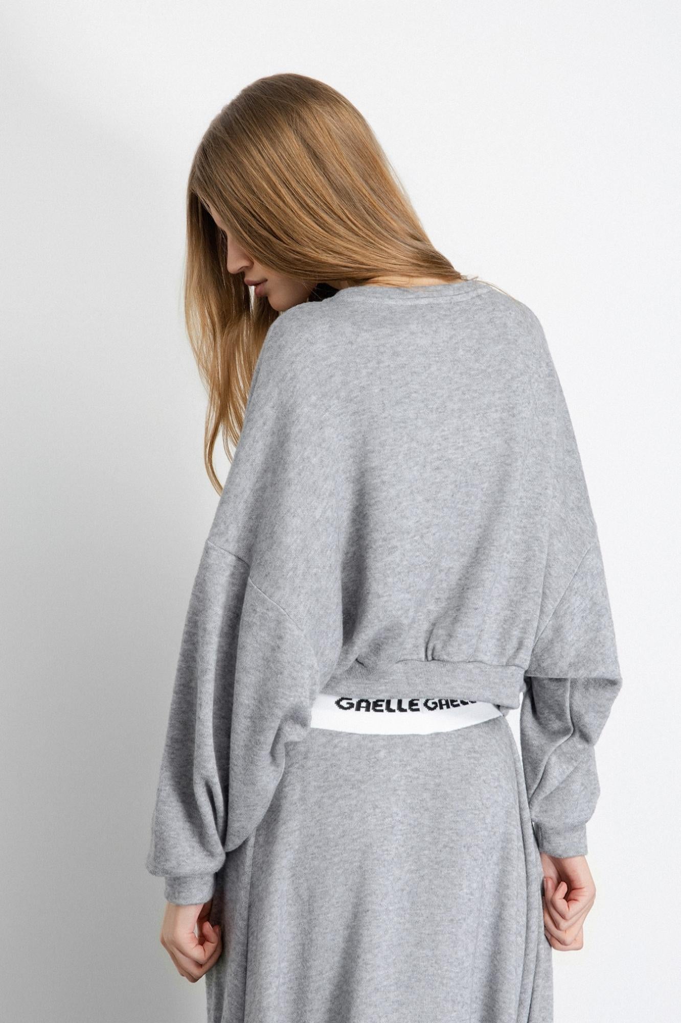 felpa paricollo in maglia con personalizzazione GAABW07655TMTM0019GRIGIO GAELLE