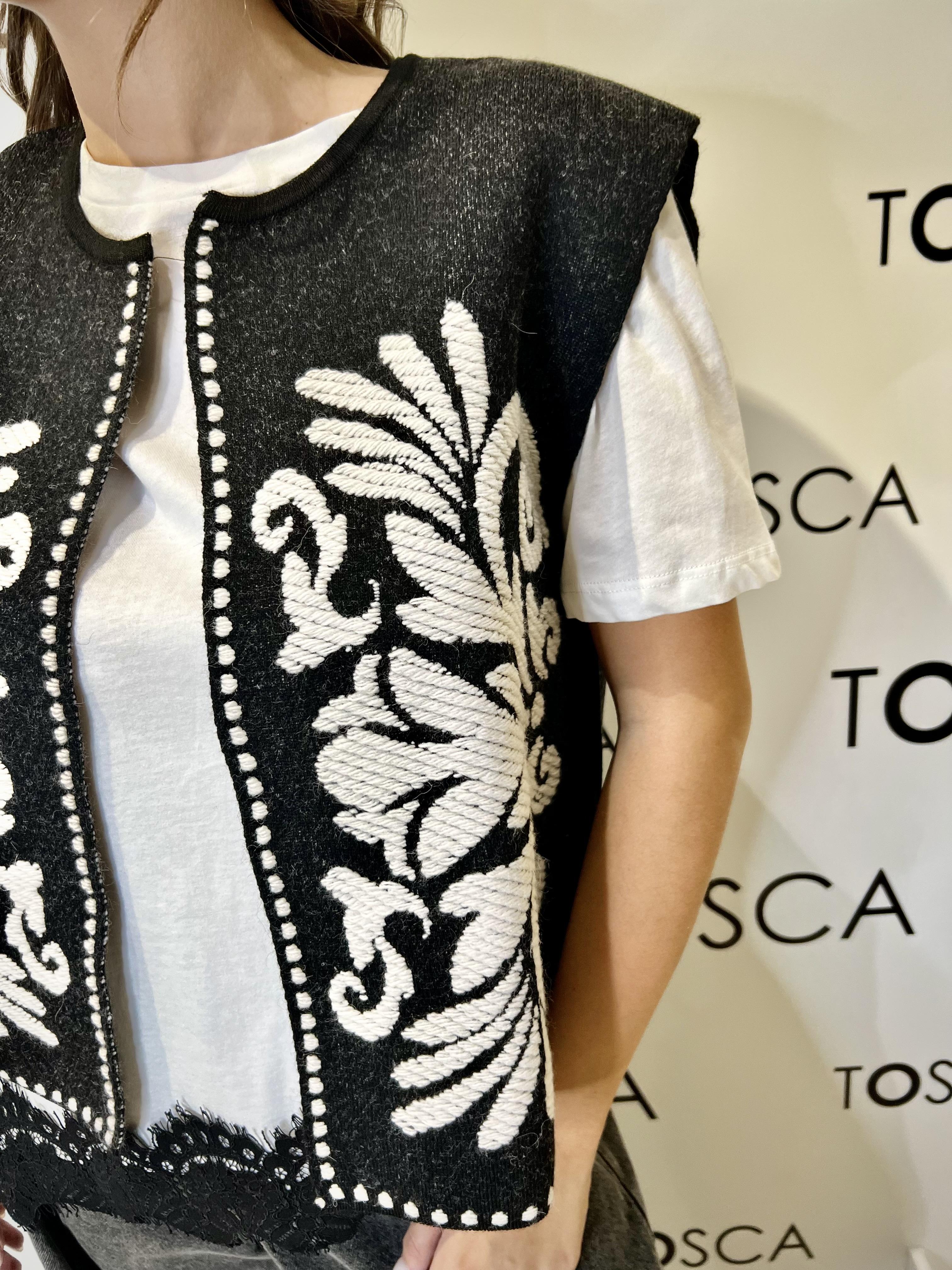 gilet in maglia tensione in W5HMG35A400NERO/BIANCO TENSIONE IN