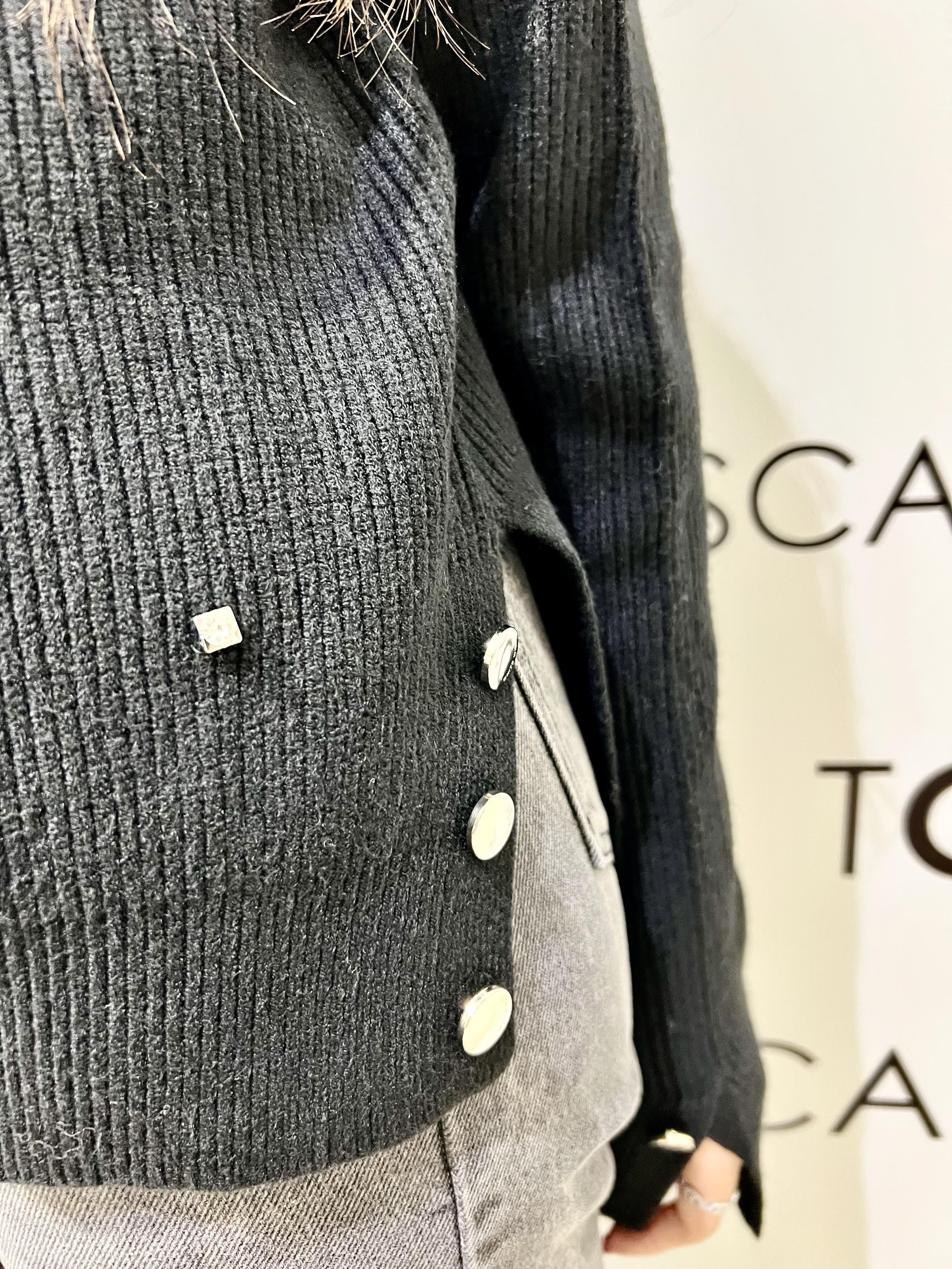 maglia con collo a cratere spacchi e bottoni WW20116NERO WHITE WISE