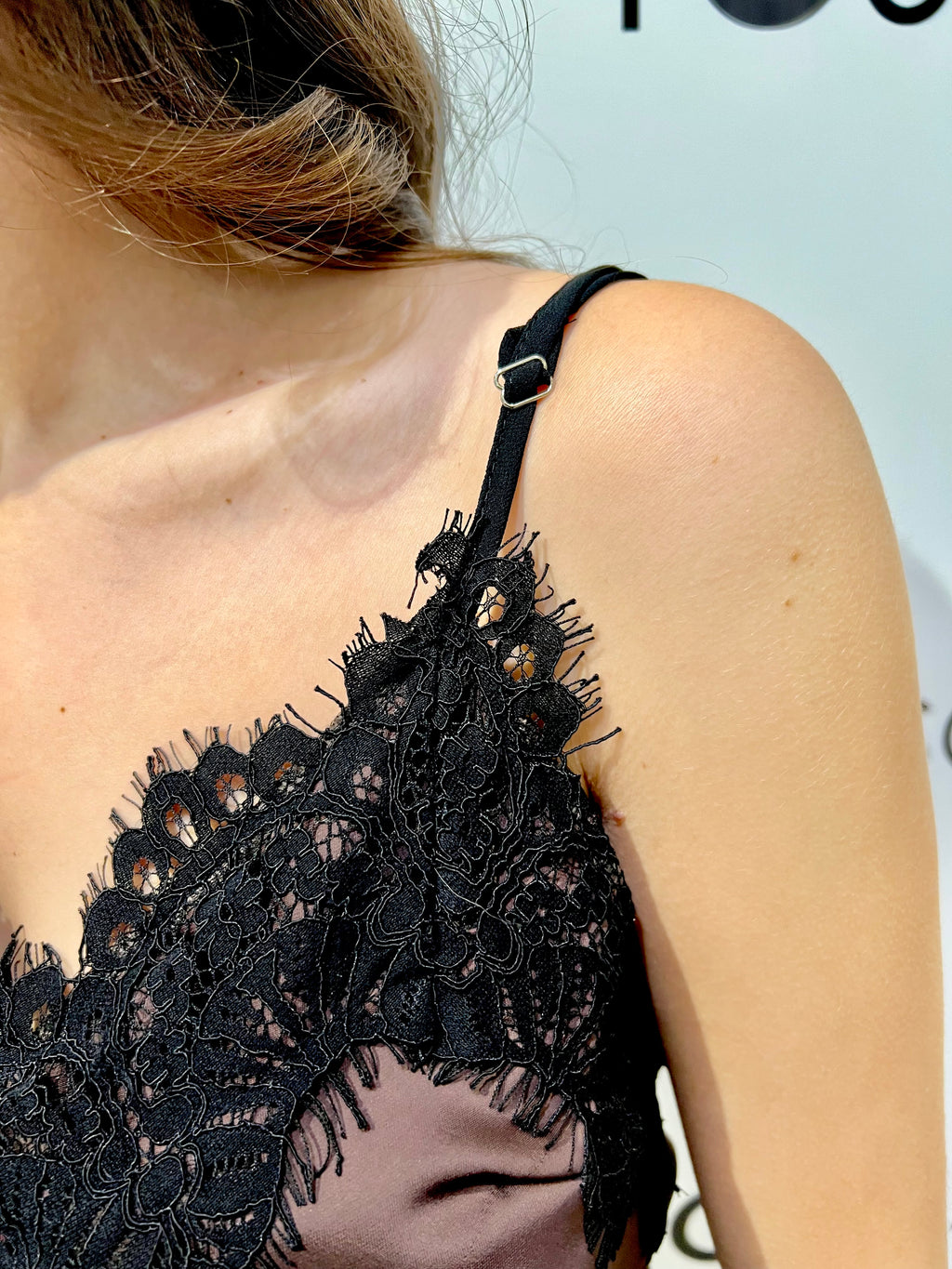 top in raso con pizzo RVS-P019MORO HAVEONE