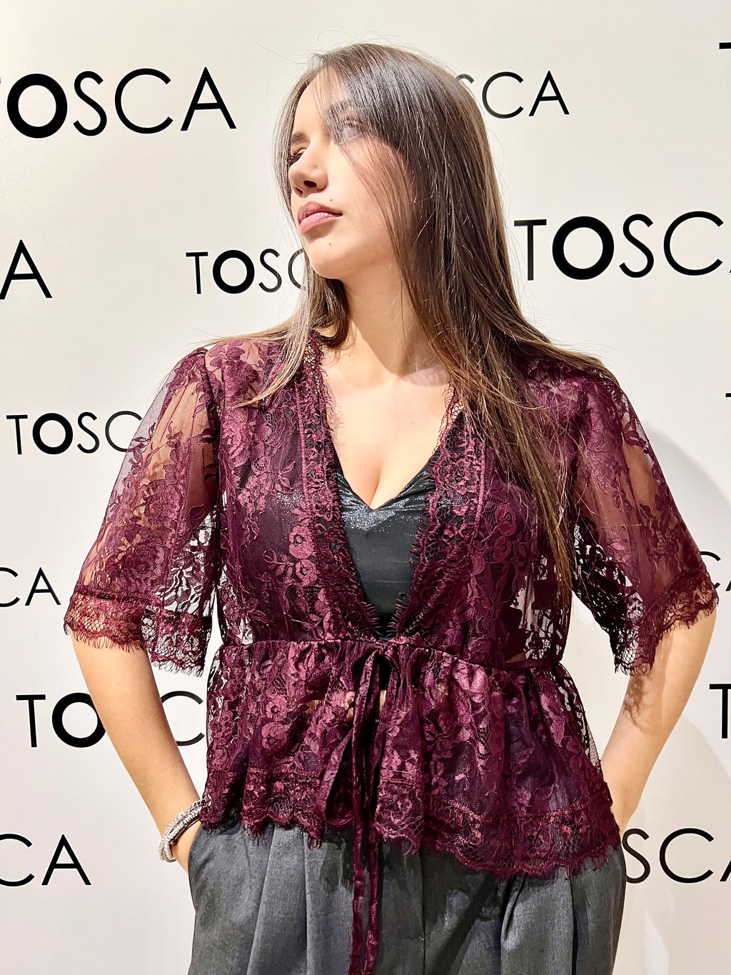 blusa laccio pizzo  kontatto 