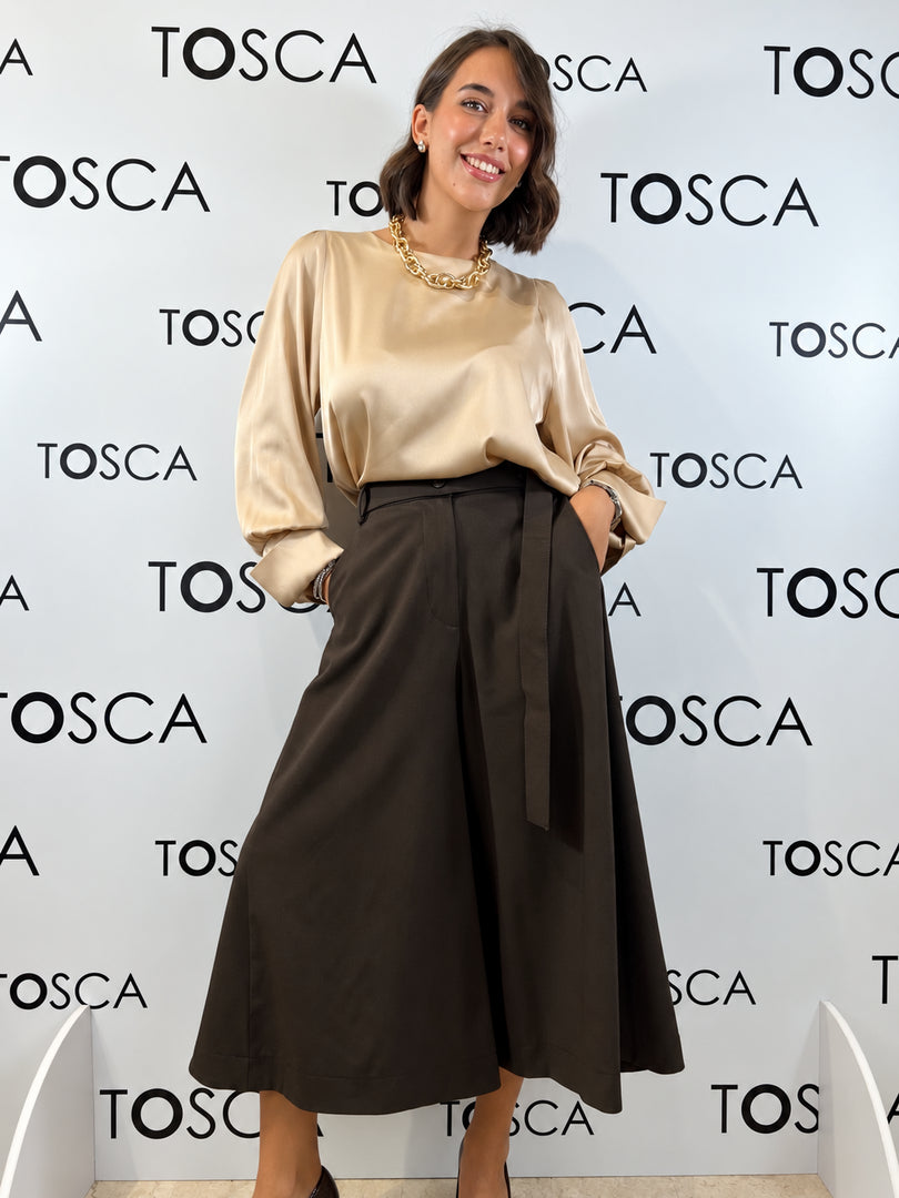 blusa con bottoni sulle maniche in raso ferrone 