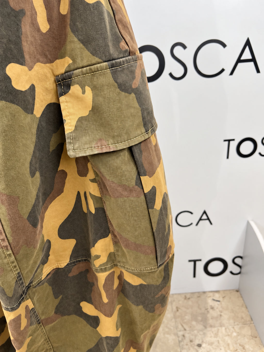 pantalone barrel con tasche laterali tensione in 