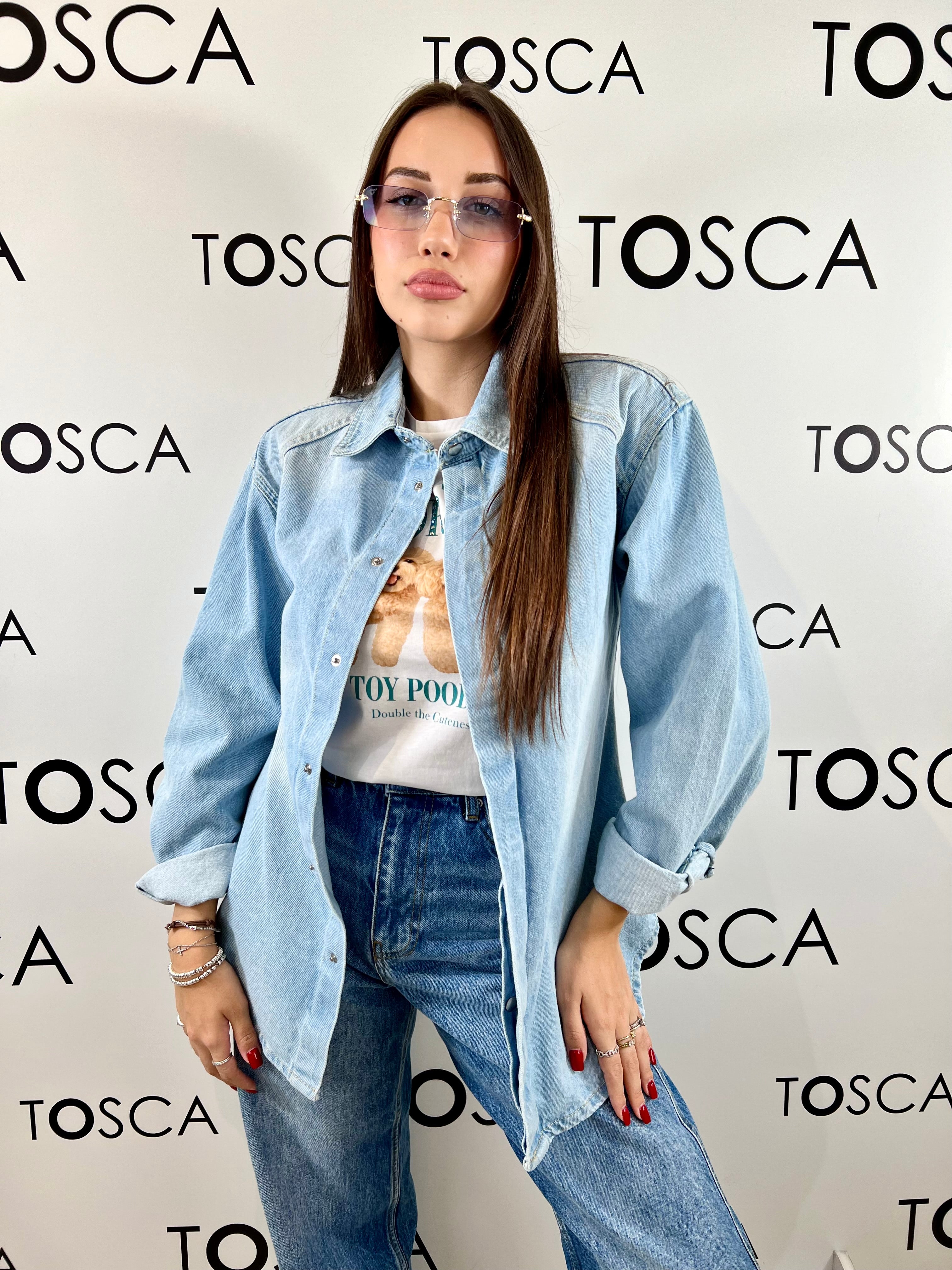 camicia sfiancata con spalline 