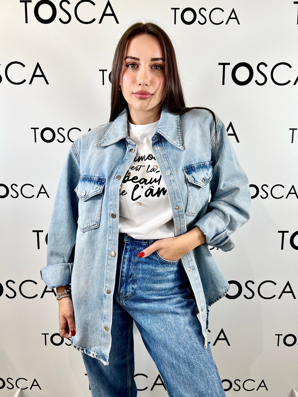 camicia over denim kontatto 