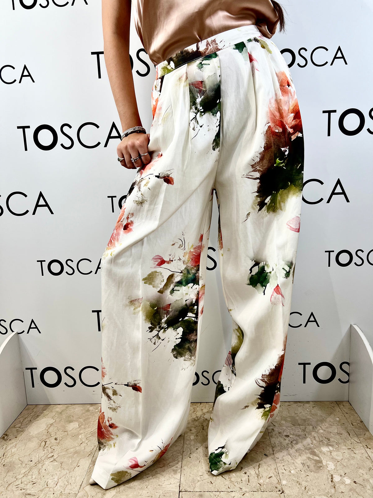 pantaloni con stampa artistica e design fluido silvian heach 