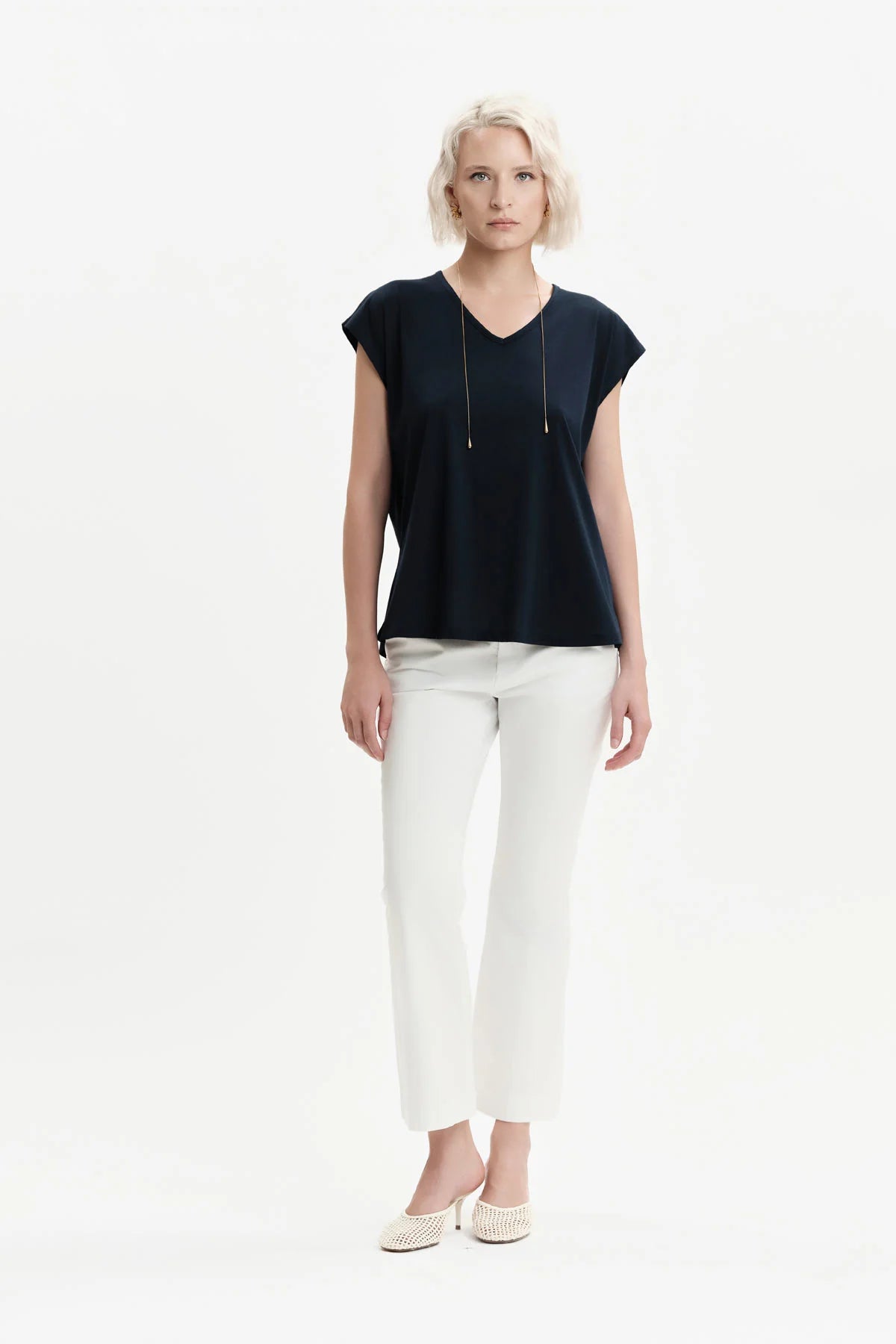 White Wise MAGLIA CON SCOLLO CON A V FILO DI SCOZIA - WW31121