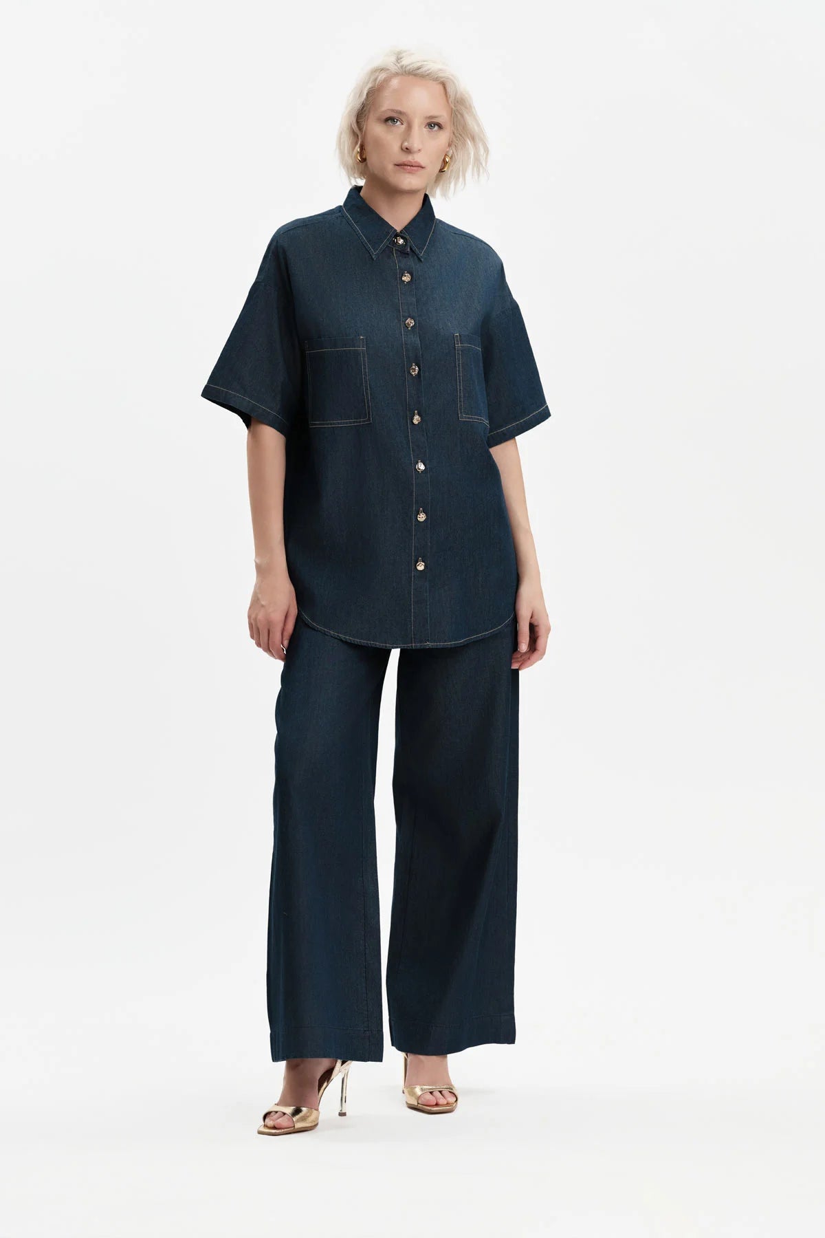 White Wise CAMICIA OVER IN CHAMBRAY CON MANICA CORTA - WW31256