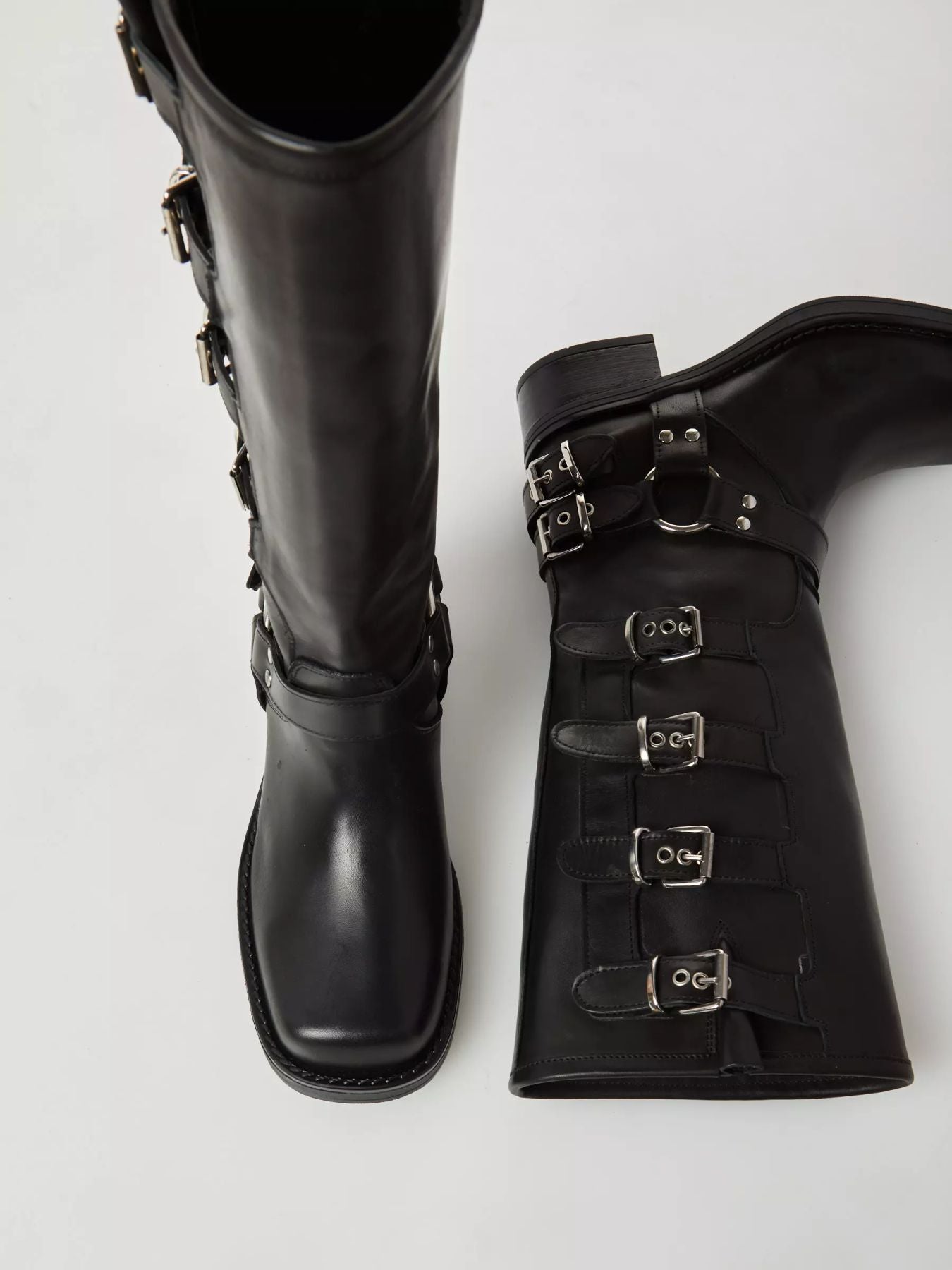 Biker In Pelle Con Fibbie Ovyé