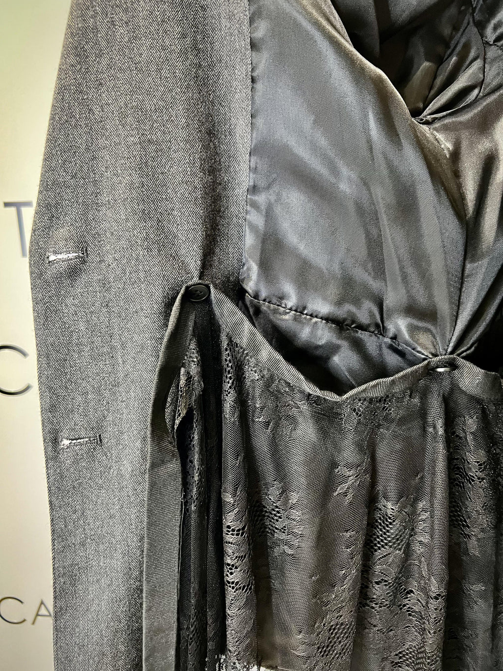 giacca over + gonna in pizzo   tensione in 37720GRIGO/NERO TENSIONE IN