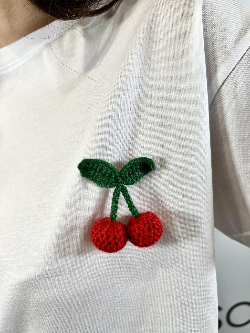 crop top applicazione cherry white wise 