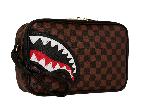 pochette sprayground sawtooth sharks in paris toiletry brick 910B7840 SPRAYGROUND