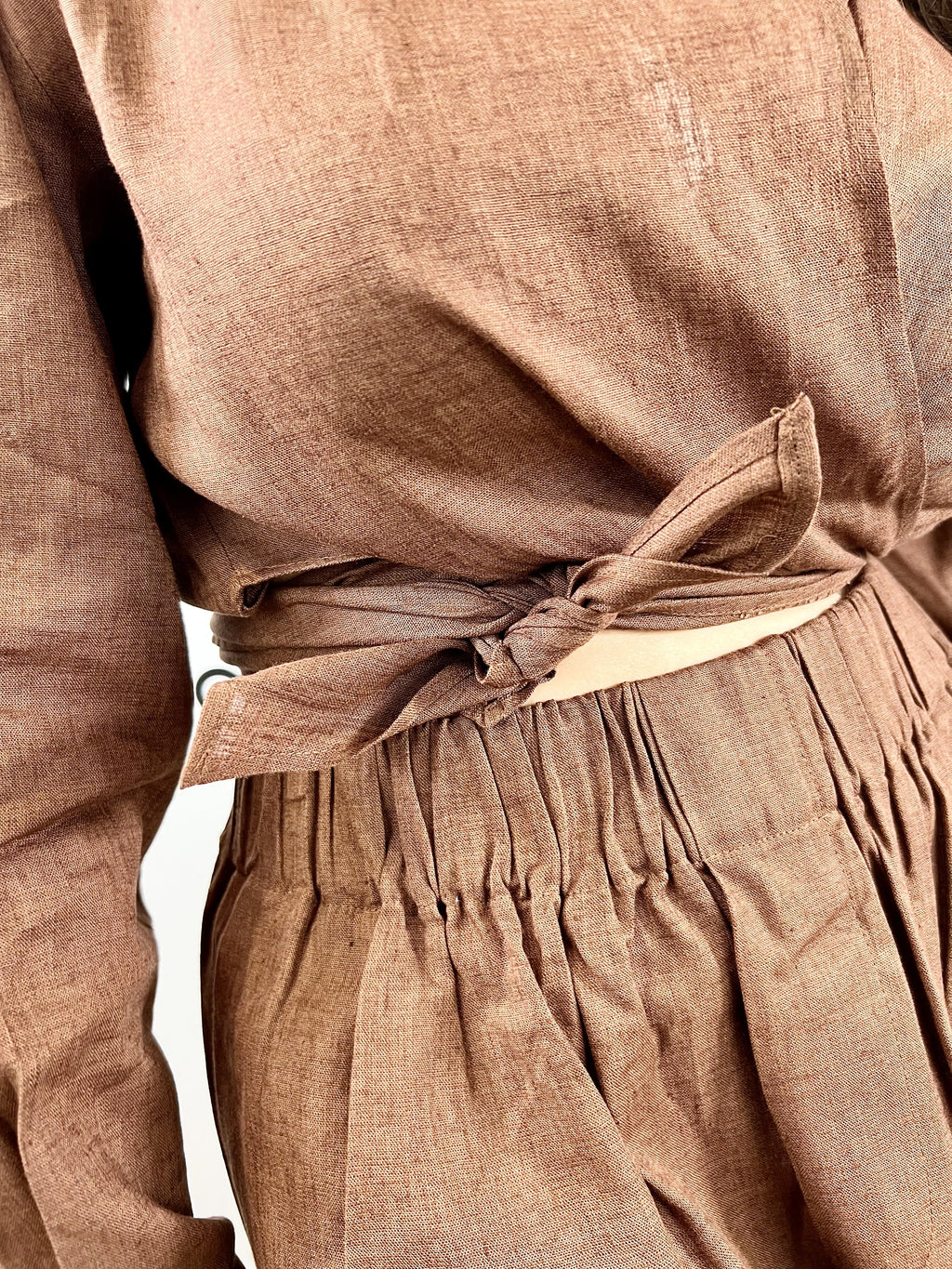 camicia corta in lino con nodo sul davanti 