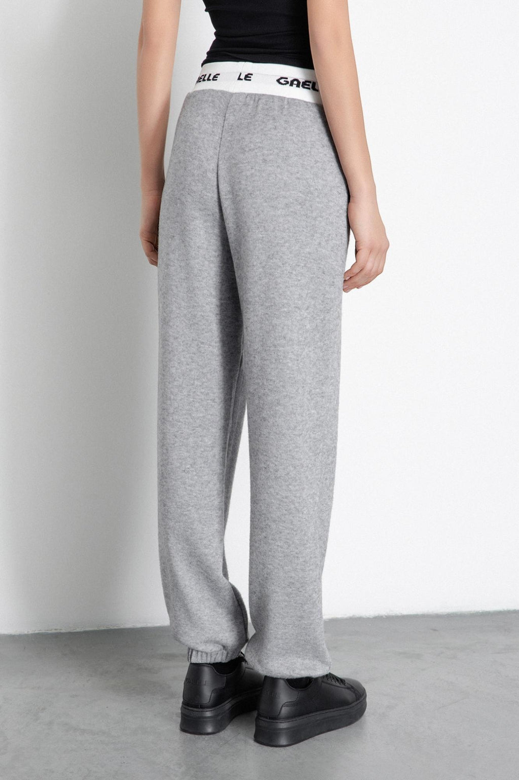 pantalone in maglia con smacchinato in vita grigio ferro gaëlle paris 