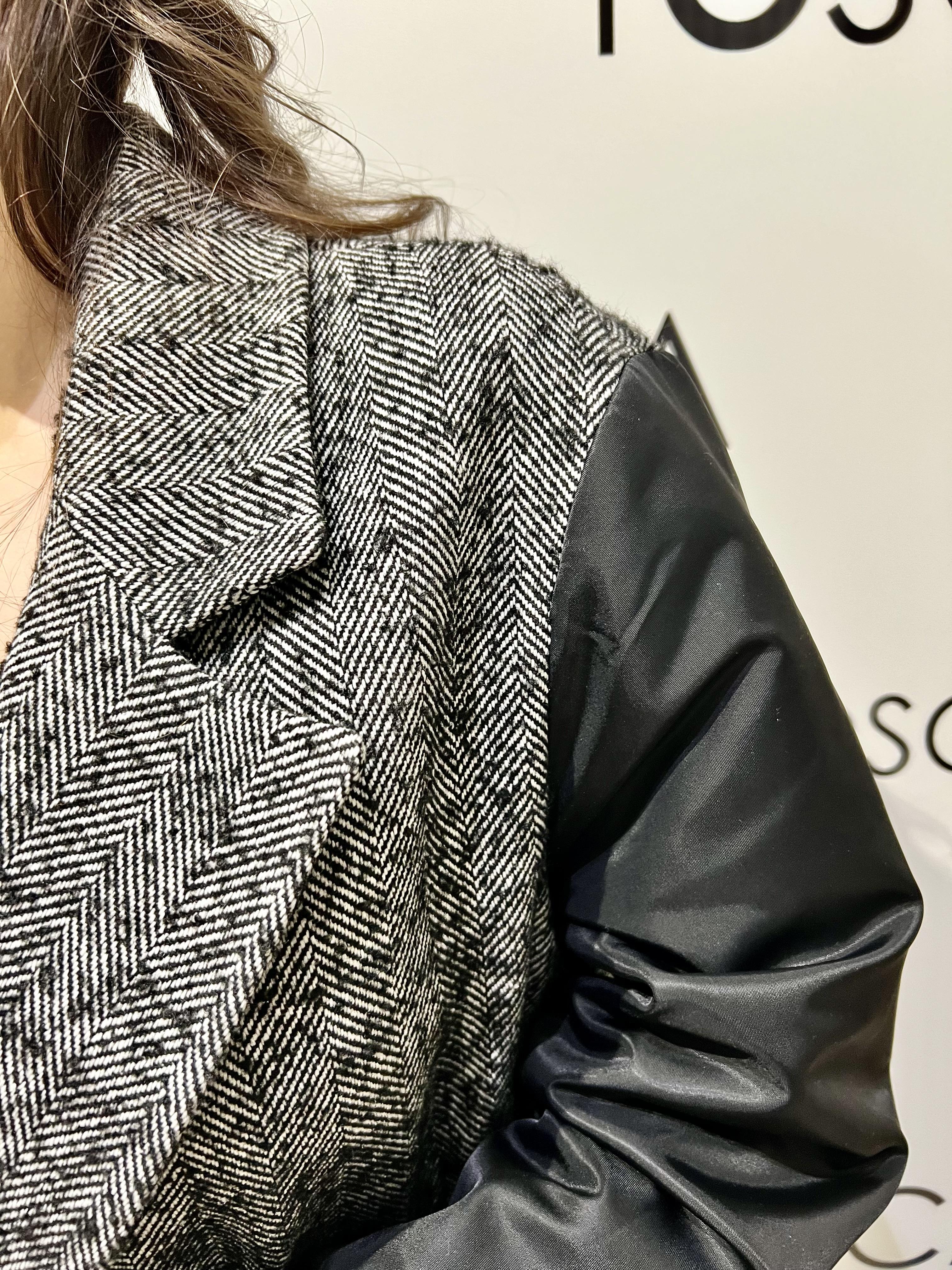 cappotto over lungo in panno e maniche in nylon 