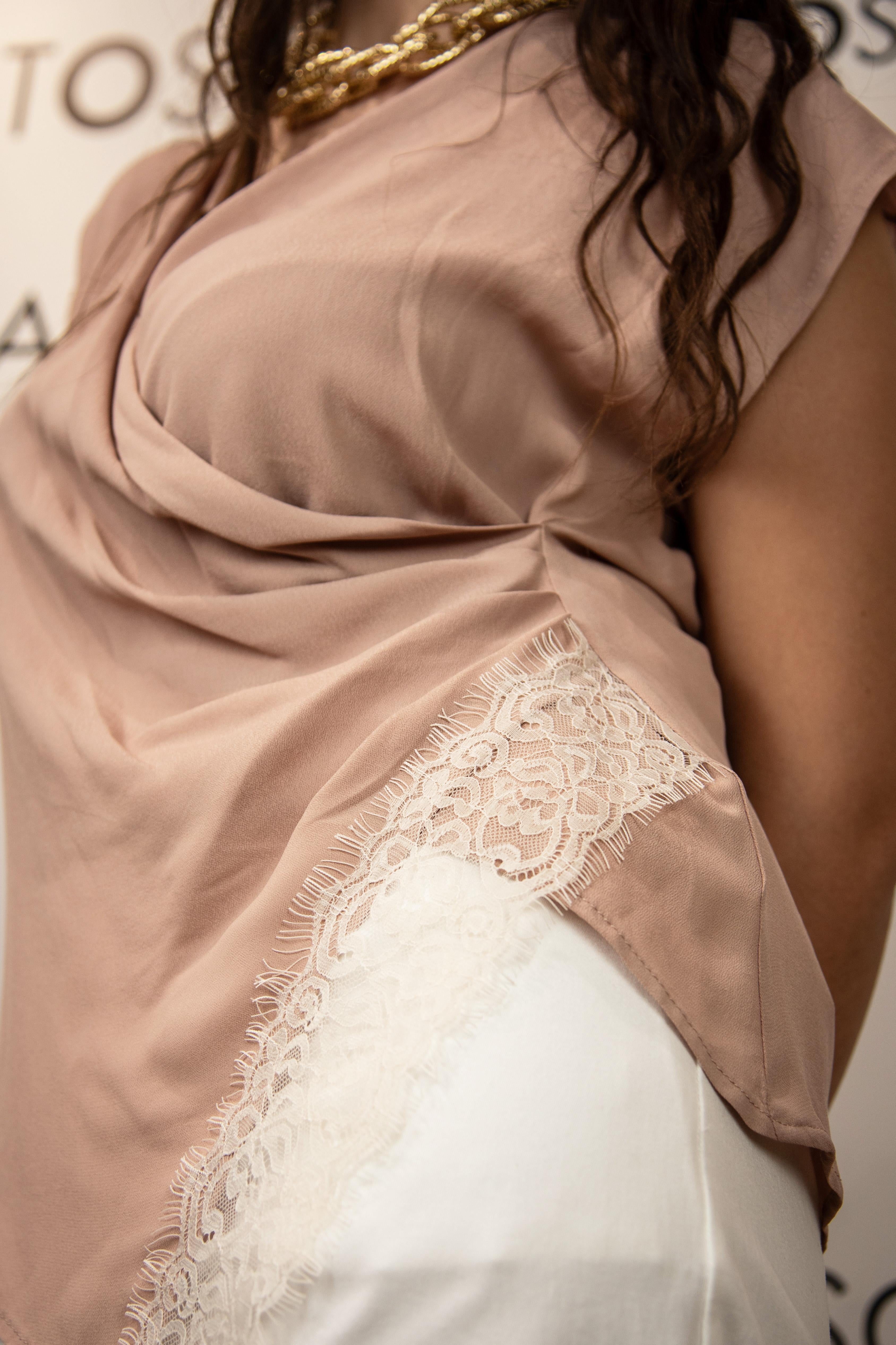 blusa con incrocio e pizzo angela davis 