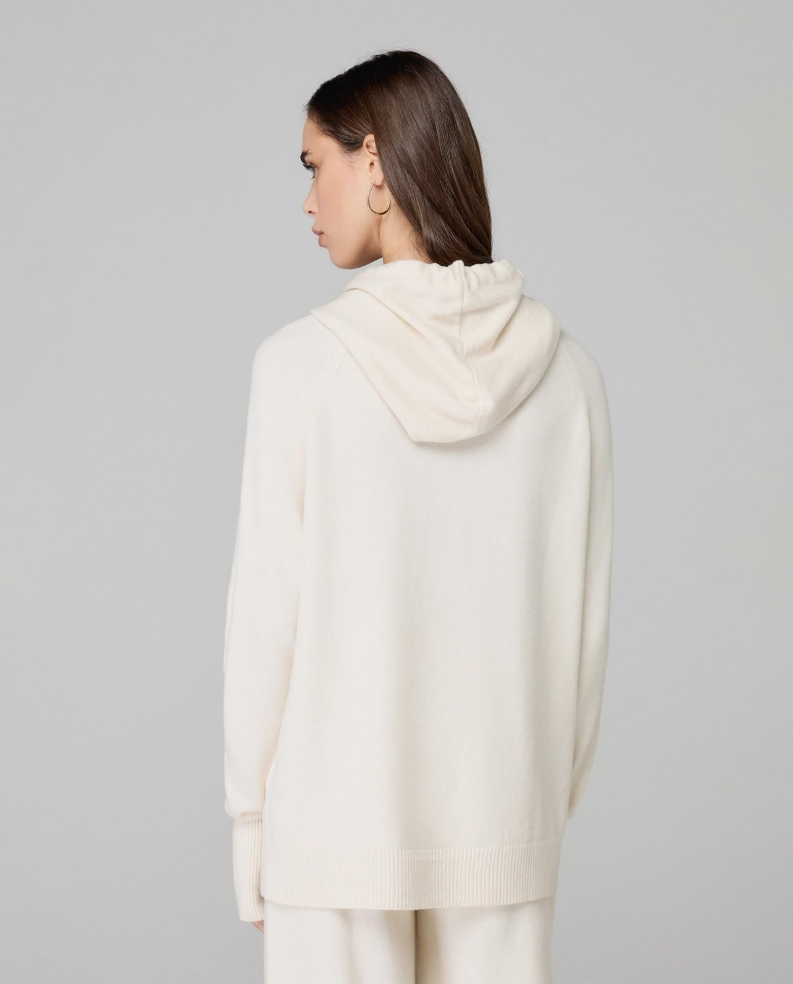 maglia cappuccio raglan con buchi ai polsi bianco burro hinnominate HMABW02120BURRO HINNOMINATE