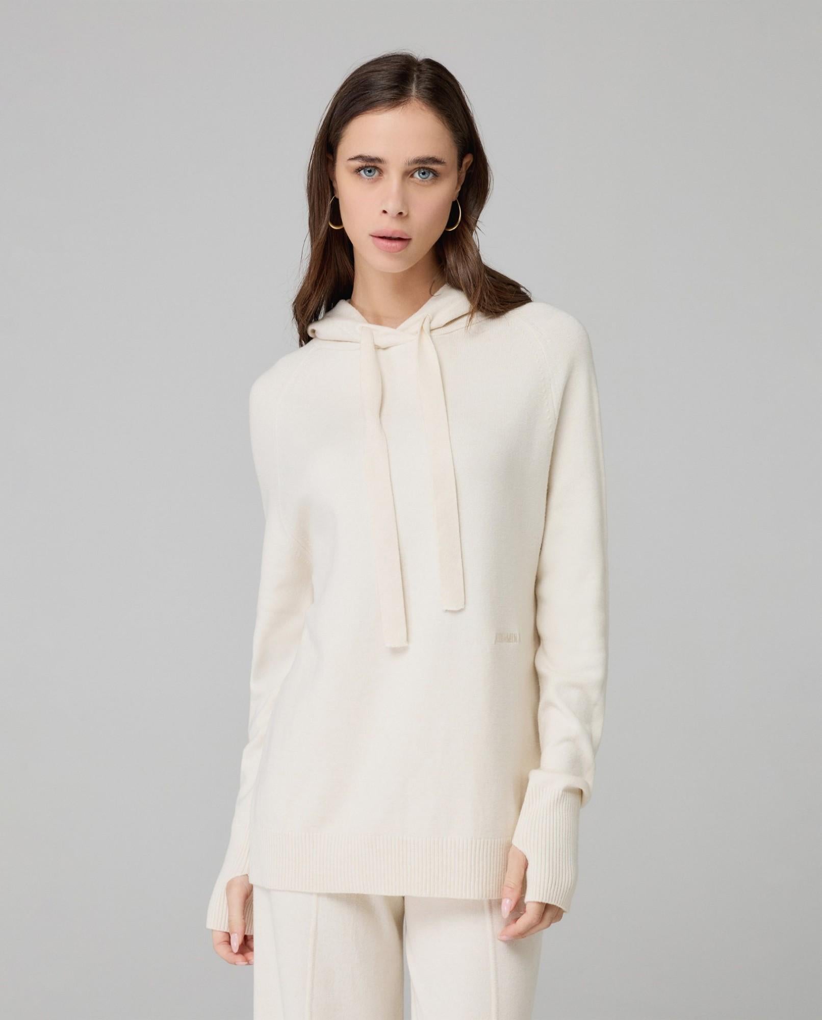 maglia cappuccio raglan con buchi ai polsi bianco burro hinnominate HMABW02120BURRO HINNOMINATE