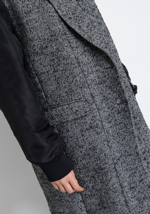 cappotto over lungo in panno e maniche in nylon 