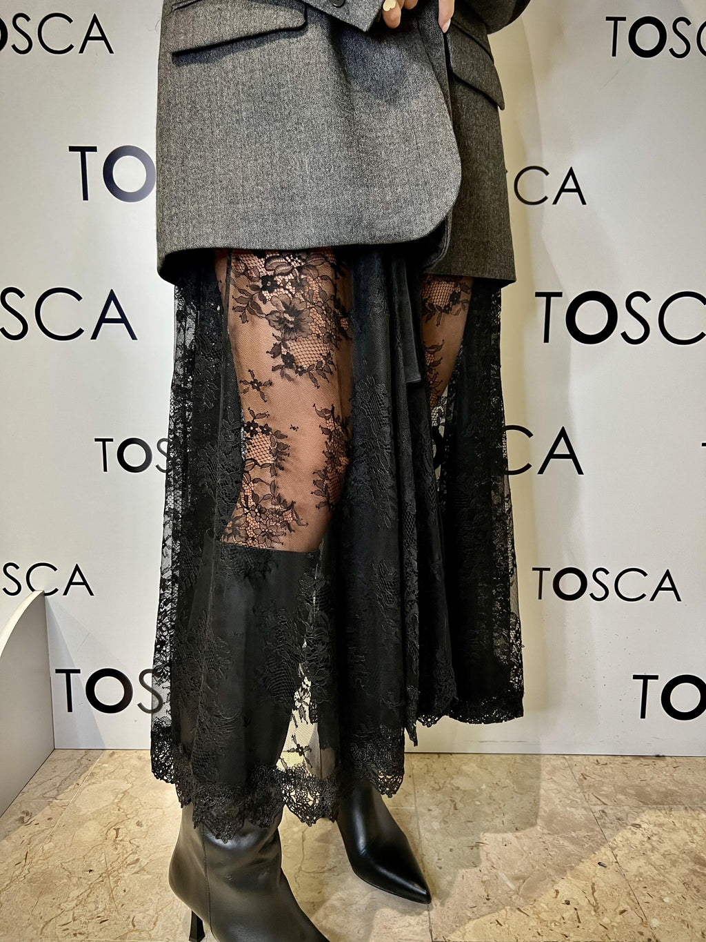 giacca over + gonna in pizzo   tensione in 37720GRIGO/NERO TENSIONE IN
