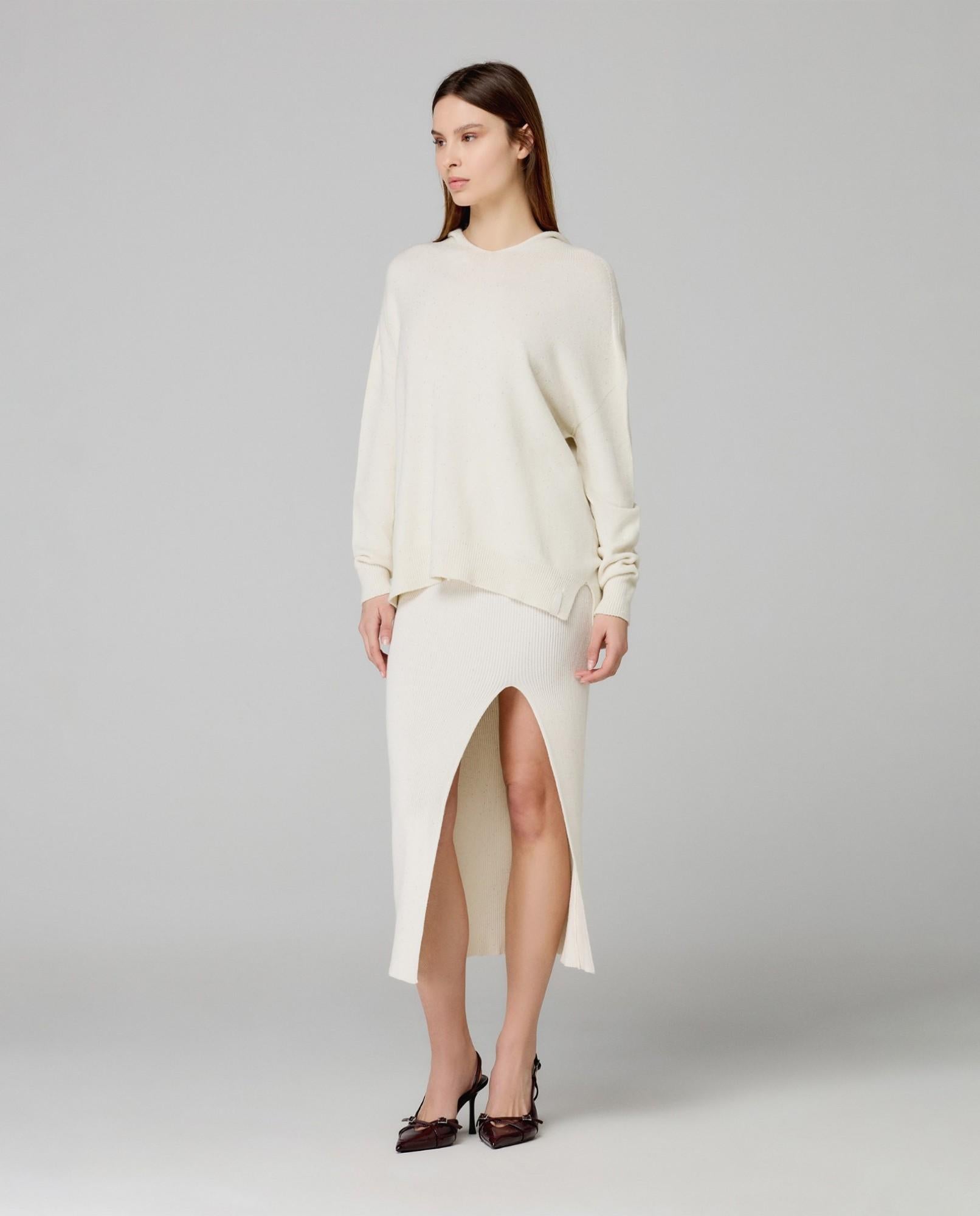 maglia cappuccio con paillettes piu' lunga sul dietro hinnominate HMABW02310MTTM0001AVORIO HINNOMINATE