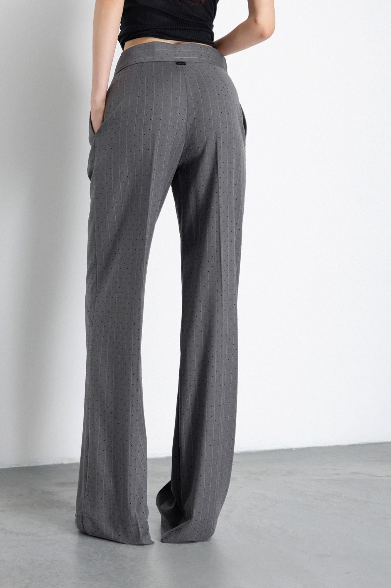 pantalone dritto a vita regular con stiro in piega grigio ferro gaëlle paris GAABW06741TMTS0141GRIGIO GAELLE