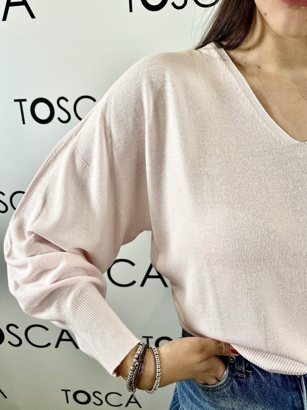 maglia scollo v kontatto 