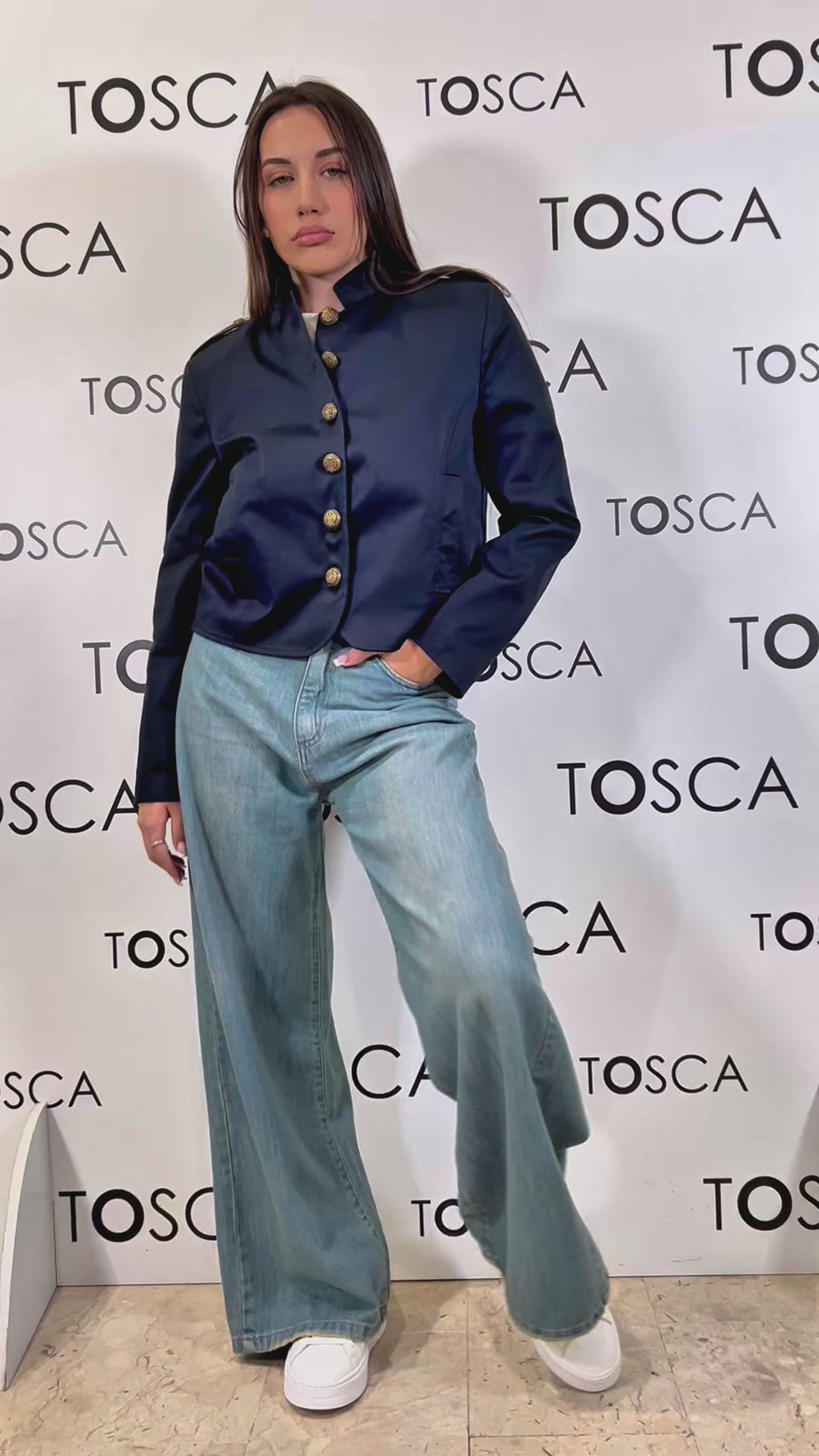 jeans modello giusi  tensione in