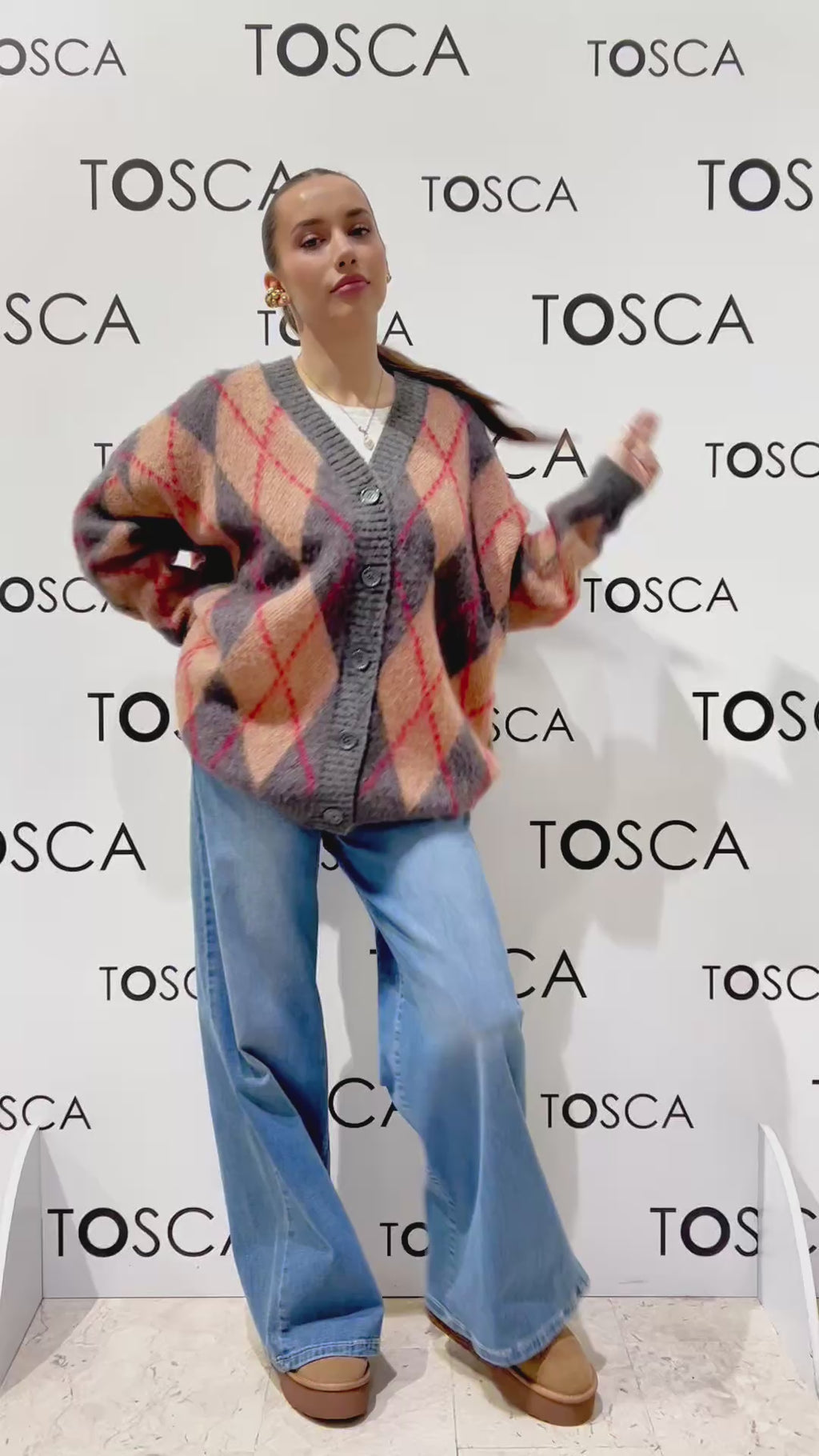 cardigan over rombi